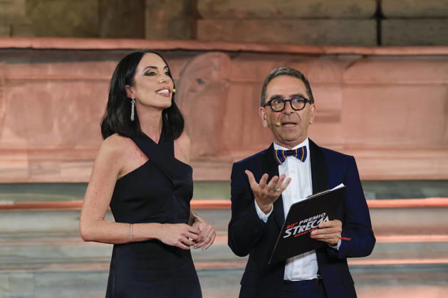 July 8, 2026, Rome, Rome, Italy: Hosts Gloria Campaner and Pino Strabioli during the final evening of the eightieth edition of the Strega Prize literary competition in Piazza del Campidoglio, Rome, 08 07 2026 Rome Italy  - ZUMAa289 20260708_zia_a289_257 Copyright: xRiccardoxDexLucax xAgfx