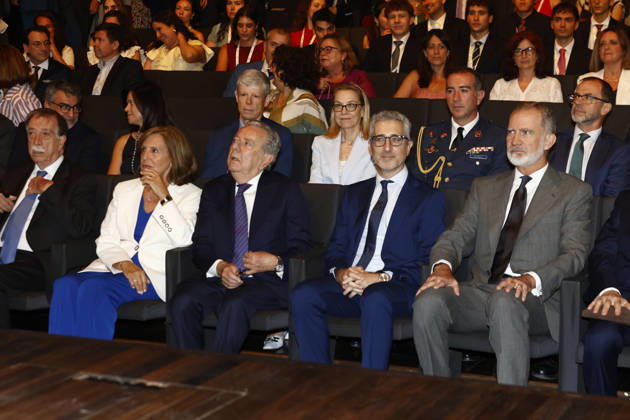 King Felipe presides over the award ceremony for the 44th edition of the La Caixa Foundation’s postgraduate scholarships abroad Javier Godó 3i and King Felipe VI during the award ceremony for the 44th edition of the La Caixa Foundation’s postgraduate scholarships abroad, July 9, 2026, in Madrid, Spain CELEBRITIES LA CAIXA FOUNDATION SCHOLARSHIPS Antonio Gutié Madrid Madrid, Spain Copyright: xAntonioxGutià rrezx 7655495