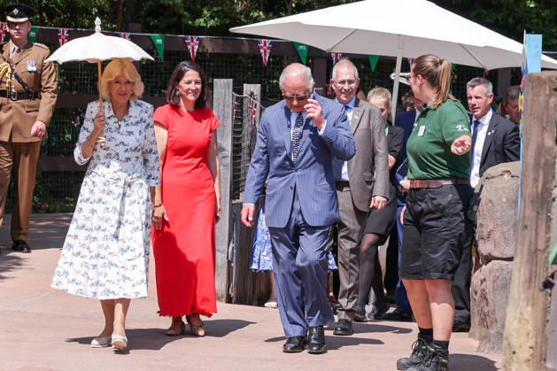 July 9, 2026, London, London, UK: London, UK. King Charles III and Queen Camilla arrive to take part in laser training exercises with Humboldt penguins at Penguin Beach during their visit to London Zoo to mark the 200th anniversary of the Zoological Society of London. London UK - ZUMAl94_ 20260709_zaf_l94_009 Copyright: xDinendraxHariax