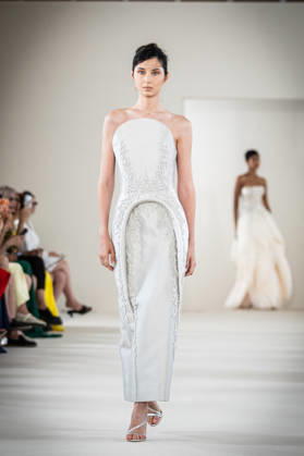 PFW HC Rami Al Ali Catwalk NB A model walks the runway during the Rami Al Ali Haute Couture Fall Winter 2026 2027 show as part of Paris Fashion Week on July 09, 2026 in Paris, France. Photo by Nasser Berzane ABACAPRESS.COM Paris France Copyright: xBerzanexNasser ABACAx