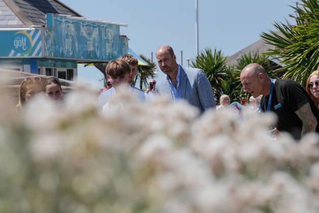 Prince of Wales visit to Hastings Britain s Prince William, Prince of Wales (C) plays a round of crazy golf with young people supported by the local youth charity XTrax, during a visit to the Hastings Adventure Miniature Golf in Hastings, south-east England on July 9, 2026., Credit:CARLOS JASSO PA ROTA - B68 Avalon United Kingdom, East Sussex, Hastings Copyright: xCARLOSxJASSOx xPAxROTAx-xB68x xAvalonx 1115505705