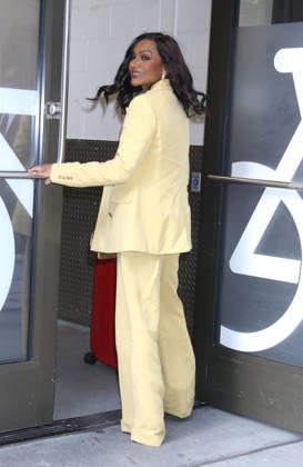 New York July 09, 2026. Mindy Kaling Deal & Steals on Good Morning America in New York. July 09, 2026. Copyright: xRW Mediapunchx