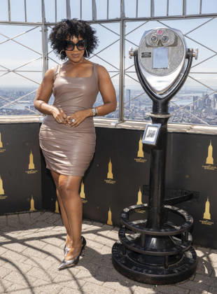 July 8, 2026, New York, Ny, United States: Jessica Frances Dukes visits Empire State Building ahead of the Series Premiere of MGM+â€⠢s The Westies . Held at Empire State Building in New York. Zuma Press July 8, 2026. New York United States - ZUMAp281 20260708_zea_p281_059 Copyright: xPhotoxImagexPressx