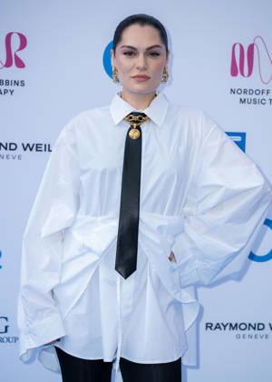 Jessie J attends the Nordoff and Robbins O2 Silver Clef Awards at the Royal Albert Hall in London, England. UK. Thursday 9th July 2026. Copyright: xJamesxWarrenx NORDOFF AND ROBBINS O2 SILVER CLEF AWARDS9