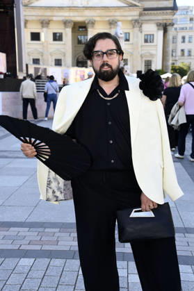 Steven Preisner bei der Eröffnung vom Classic Open Air 2026 mit dem Konzerthausorchester unter der Leitung von Joana Mallwitz und mit Star-Pianist Hayato Sumino auf dem Gendarmenmarkt. Berlin, 09.07.2026