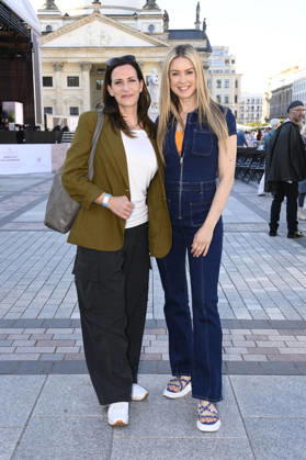 Ulrike Frank und Nina Ensmann bei der Eröffnung vom Classic Open Air 2026 mit dem Konzerthausorchester unter der Leitung von Joana Mallwitz und mit Star-Pianist Hayato Sumino auf dem Gendarmenmarkt. Berlin, 09.07.2026