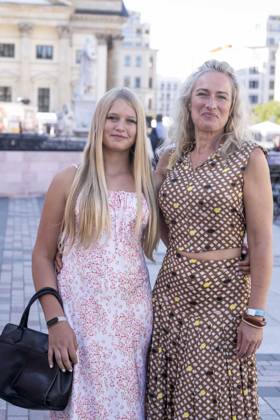ABB CLASSIC- Eva Mona Rodekirchen mit Tochter Martha zu Gast bei der Eroeffnung des Classic Open Air 2026 am Gendarmenmarkt in Berlin am 09.07.2026 Berlin Deutschland