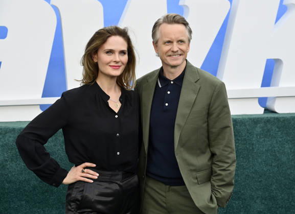 Cast member David Hornsby (R) and his wife, actress Emily Deschanel attend the premiere of the Netflix sport comedy TV series The Hawk at the Directors Village in the Westwood section of Los Angeles on Thursday, July 9, 2026. Storyline Follows Lonnie Hawkins, 2004 s top golfer, as he struggles to recapture his magic late in his career, refusing to believe he s anything other than one stroke away from golf s greatest comeback. LAP2026070941 JIMxRUYMEN
