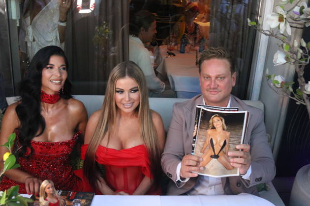 Micaela Schäfer, Carmen Electra und Adriano Hess bei der Sommerparty La Grande Bellezza im Restaurant Casa Bellucci. Berlin, 09.07.2026 Copyright: xAgenturxMatthiasxWehnertx xM.xGränzdörferx