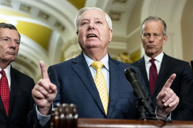 July 12, 2026: Sen. LINDSEY GRAHAM (R-SC), who was elected to the Senate in 2002 and was a close political ally of President Trump, has died, his office confirmed early Sunday. He was 71. FILE PHOTO SHOT ON: February 11, 2025, Washington, District Of Columbia, USA: U.S. Senator LINDSEY GRAHAM (R-SC) speaking at a press conference at the U.S. Capitol. Washington USA - ZUMAb161 20250211_aap_b161_013 Copyright: xMichaelxBrochsteinx
