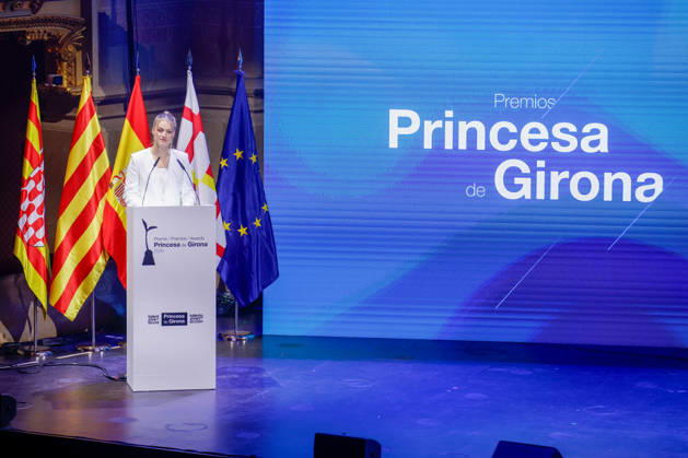2026 Princess of Girona Awards Ceremony Presided Over by the Royal Family at the Gran Teatro del Liceu in Barcelona Princess Leonor speaks during the solemn 2026 Princess of Girona Awards Ceremony, on July 14, 2026, in Barcelona, Catalonia, Spain. The iconic Gran Teatro del Liceu hosts this prominent institutional event presided over by Their Majesties the King and Queen, Princess Leonor, and Infanta Sofía, with the aim of recognizing the talent, innovation, and social commitment of the young award recipients. JULY 14, 2026 Kike Rincó Barcelona Catalonia Barcelona Catalonia Spain Copyright: xKikexRinconx 7664693
