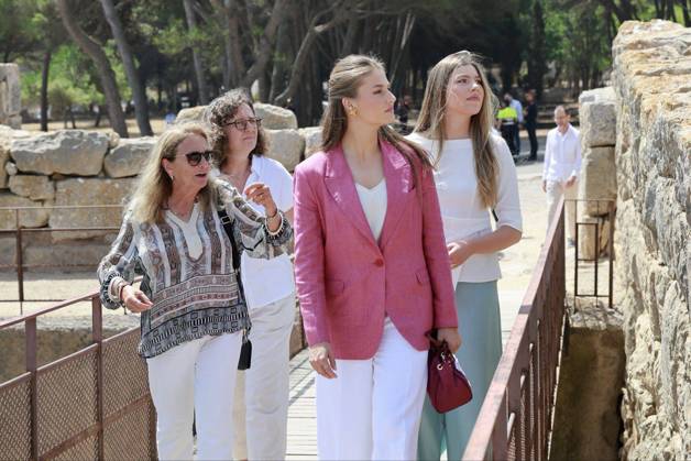 Entertainment Bilder des Tages Princess of Asturias Leonor de Borbon and Princess Sofia de Borbon during a visit to Archaeological Site Ruins Empuries in Barcelona on Wednesday, 15 July 2026. Cordon Press 