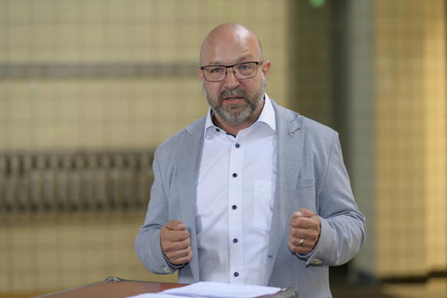 22.07.2026,Pressetermin, Übergabe des Fördermittelbescheids für das Projekt AWO Wir-Garten im Zukunftsgarten der IGA 2027 Tim Hammerbacher, Geschäftsführer des AWO Unterbezirks Dortmund bei seinem Grußwort Dortmund Kokerei Hansa, Emscherallee 11, NRW Deutschland