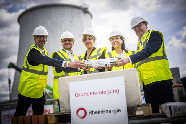 Katherina Reiche (CDU), Bundesministerin fuer Wirtschaft und Energie. Bei der Grundsteinlegung fuer ein Flusswaermepumpen-Kraftwerk der Rheinenergie. Berlin, 23.07.2026. Fotografiert im Auftrag des Bundesministeriums fuer Wirtschaft und Energie Berlin Deutschland Copyright: xDominikxButzmannx
