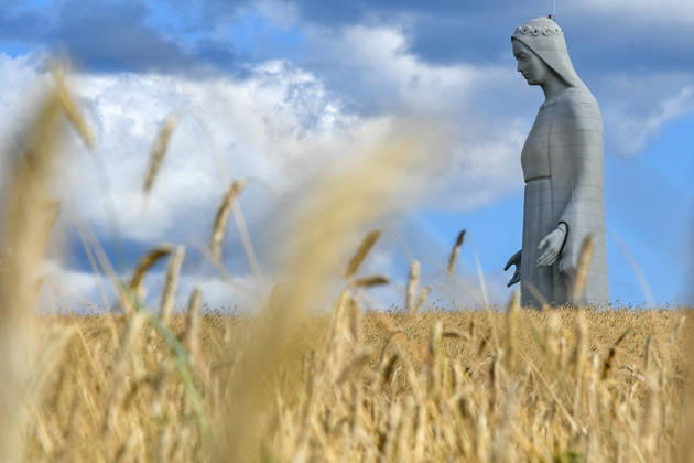 The largest statue of Our Lady in Europe Konotopie 28 07 2026 Construction of a 55-meter statue of the Virgin Mary in the village of Konotopie (Kuyavian-Pomeranian Voivodeship) has been completed. It will be the tallest in Europe and the second tallest in the world, after the statue of Mary in the Philippines. The official opening is scheduled for August 15th. The founder of the monument is Polish billionaire Roman Karkosik. 1117327281  1119365471