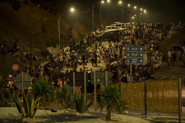 Moroccan forces block migrants from reaching Ceuta near Fnideq FNIDEQ, MOROCCO - JULY 30: Moroccan security forces deploy near the northern city of Fnideq as thousands of irregular migrants attempt to reach Ceuta, Spain s territory in North Africa, on July 30, 2026 in Fnideq, Morocco. Security forces prevented the migrants from crossing during the night between Thursday and Friday. Some migrants were detained and transported outside the city, while security operations continued across the area. Hicham Rachidi Anadolu Fnideq Morocco. Editorial use only. Please get in touch for any other usage.  Copyright: x2026xAnadoluxHichamxRachidix