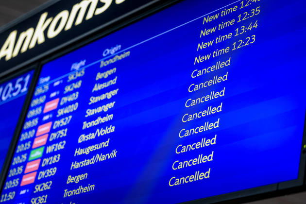 Flygelederforeningen gar ut i streik Gardermoen 20260823. Oslo lufthavn stenges fem timer sondag formiddag pa grunn av streik. Meklingen i oppgjoret for flygelederne pa norske flyplasser endte i brudd. Na er det streik blant flygeledere pa Gardermoen og pa Flesland. Foto: Amanda Pedersen Giske NTB Gardermoen Norge xRmiAgV4jCw EDITORIAL USE ONLY Ref:_BNCxRmiAgV4jCw.jpg Copyright: xAmandaxPedersenxGiskexx xNTBx