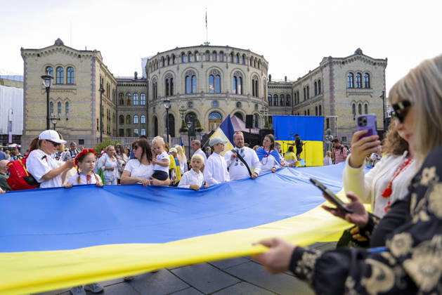 Markering av den ukrainske uavhengighetsdagen i Oslo Oslo 20260823. Markering av den ukrainske uavhengighetsdagen pa Eidsvolls plass utenfor Stortinget i Oslo. Foto: Amanda Pedersen Giske NTB Oslo Norge tLiwbslSwAs EDITORIAL USE ONLY Ref:_BNC_POLtLiwbslSwAs.jpg Copyright: xAmandaxPedersenxGiskex xNTBx