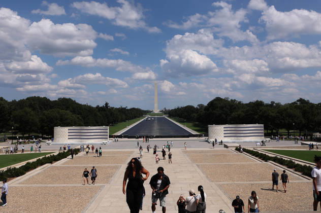 August 24, 2026, Washington, District Of Columbia, USA: The National Military Monument near the Lincoln Memorial in Washington, DC, USA, on August 24, 2026. As part of the American 250 celebrations, the National Military Monument, which emulates stone, displays the names of 41 million U.S. service members on the screen. Washington USA - ZUMAs337 20260824_znp_s337_016 Copyright: xGentxShkullakux