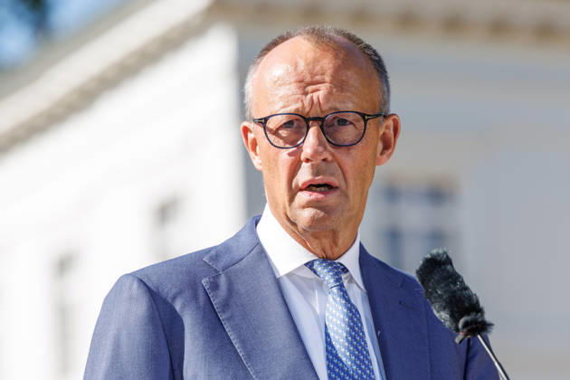 Kabinettsklausur im Schloss Neuhardenberg Bundeskanzler Friedrich Merz (CDU) bei einer Kabinettsklausur am 25.08.26 im Schloss Neuhardenberg in Brandenburg. Brandenburg Deutschland Schloss Neuhardenberg