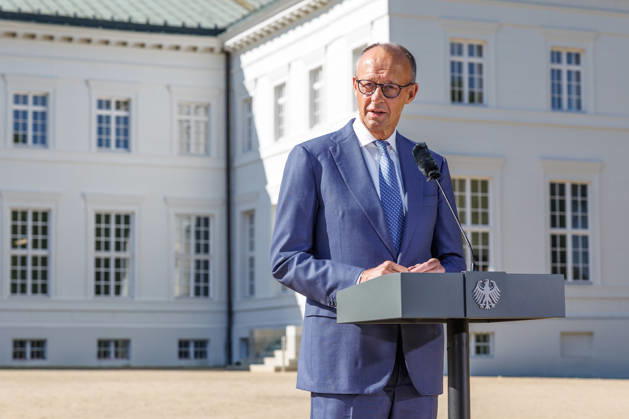 Kabinettsklausur im Schloss Neuhardenberg Bundeskanzler Friedrich Merz (CDU) bei einer Kabinettsklausur am 25.08.26 im Schloss Neuhardenberg in Brandenburg. Brandenburg Deutschland Schloss Neuhardenberg