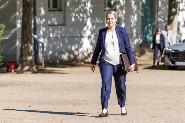 Kabinettsklausur Verena Hubertz (SPD), bei einer Kabinettsklausur am 25.08.26 in der Schloss Neuhardenberg in Brandenburg. Brandenburg Deutschland Schloss Neuhardenberg