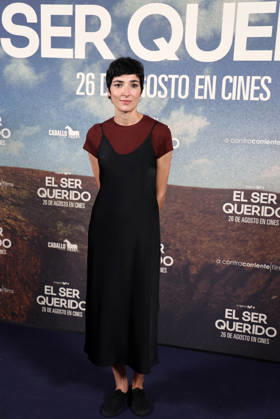 Rodrigo Sorogoyen presents his film *El ser querido* in Madrid. Screenwriter Isabel Pena poses at the photocall for the film *El ser querido* on August 25, 2026, in Madrid, Spain. CELEBRITIES MOVIES FILM PHOTOCALL Raú Madrid Madrid Spain  Copyright: xRaulxTerrelx 7731427