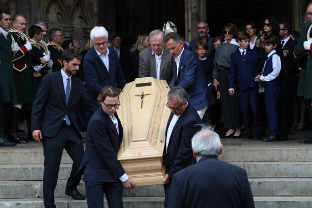 Francois Patriat Funeral - Semur-en-Auxois Ther coffin during the funeral of French senator and former minister François Patriat at the Collégiale Notre-Dame in his birth town of Semur-en-Auxois, Côte-d’Or, France on August 25, 2026. Patriat, former Socialist ,was the group leader of Macron s party in the Senate. He died at 83 following a serious cycling accident. Photo by Raphael Lafargue ABACAPRESS.COM Semur-en-Auxois France  Copyright: xLafarguexRaphael ABACAx
