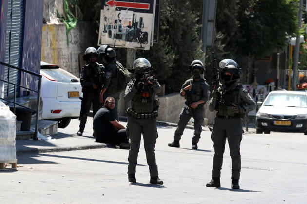 Israeli forces raid UNRWA s Kalendiya Education Center in East Jerusalem JERUSALEM - AUGUST 25 : Israeli forces raid the Qalandia Training Center belonging to the United Nations Relief and Works Agency for Palestine Refugees in the Near East (UNRWA) north of East Jerusalem on August 25, 2026. Israeli forces arrive to evacuate the center block surrounding streets and prevent local residents from approaching. Issam Rimawi Anadolu Jerusalem Palestinian Territory, Occupied. Editorial use only. Please get in touch for any other usage.  Copyright: x2026xAnadoluxIssamxRimawix