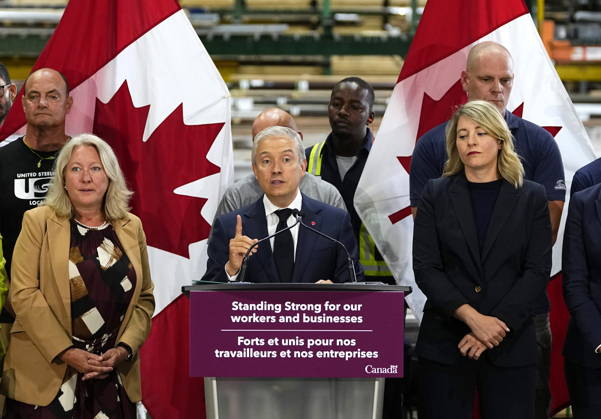 August 25, 2026, Ottawa, On, CAN: Minister of Finance and National Revenue Francois-Philippe Champagne speaks at a news conference on Canada s response to U.S. tariffs, at a roofing company in Ottawa, on Tuesday, Aug. 25, 2026. Ottawa CAN  - ZUMAc35_ 20260825_zaf_c35_012 Copyright: xJustinxTangx