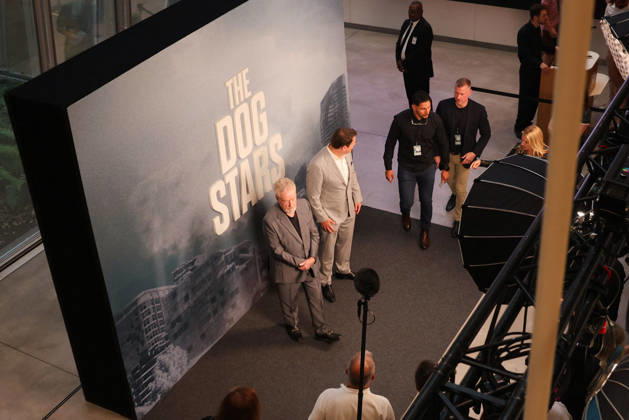 Entertainment Bilder des Tages Exclusive: Ridley Scott steps out of the car for the premiere of the film *The Dog Stars* at the Pathé Palace in Paris, France, on August 25, 2026. Jasmine Aissaoui Bestimage Exclusive: Ridley Scott steps out of the car for the premiere of the film *The Dog Stars* at the Pathé Palace in Paris, France, on August 25, 2026 Paris France  Copyright: xJasminexAissaouix xBestimagexJasminexAissaouix xBestimagex