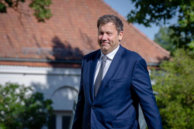 Schloss Neuhardenberg, Kabinettssitzung Schloss Neuhardenberg, Kabinettssitzung, Bundesregierung, Lars Klingbeil, Bundesfinanzminister, Vizekanzler Berlin Berlin GER
