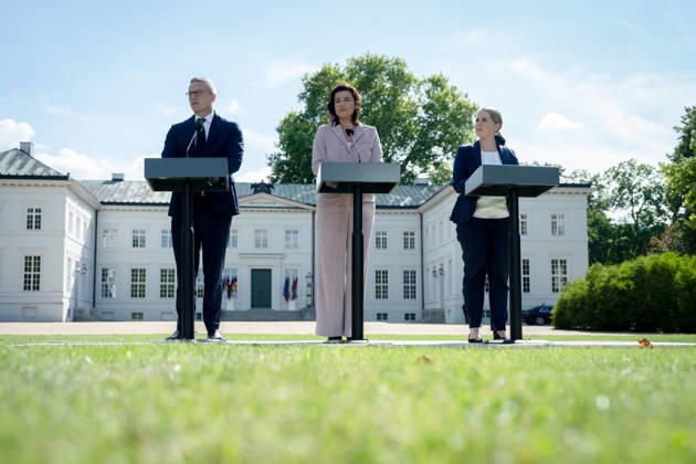 Schloss Neuhardenberg, Kabinettssitzung Schloss Neuhardenberg, Kabinettssitzung, Bundesregierung, Verena Hubertz, Bundesministerin, Wohnen, Bauwesen Karsten Wildberger, Bundesminister, Digitales Dorothee Bär, Bundesministerin, Forschung Berlin Berlin GER
