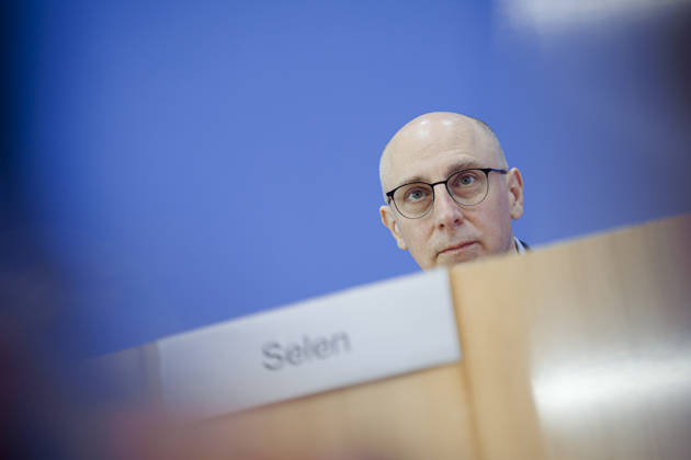 Sinan Selen, Praesident des Bundesamtes fuer Verfassungsschutz (BfV), aufgenommen in der Bundespressekonferenz. Berlin, 26.08.2026. Berlin Deutschland Copyright: xThomasxTrutschelx