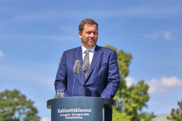 Neuhardenberg, Brandenburg, Deutschland, 26.08.2026: Schloss Neuhardenberg: Kabinettsklausur: Pressekonferenz zum Abschluss der Kabinettsklausur mit Bundesminister der Finanzen Lars Klingbeil (SPD) Copyright: xdtsxNachrichtenagenturx dts_131193