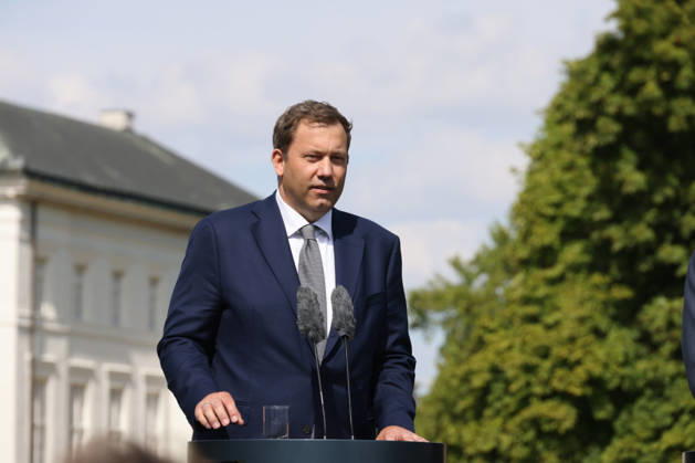 Bundeskabinett Klausur Neuhardenberg und Cola Yero26.08.2026, Germany, Bradenburg, Schloss Neuhardenberg, Neuhardenberg, Bundesregierung, Kabinettsklausur auf Schloss Neuhardenberg mit Bundeskanzler Friedrich Merz Pressekonferenz , mit Lars Klingbeil SPD und Alexander Dobrindt CSU Neuhardenberg Brandenburg Germany