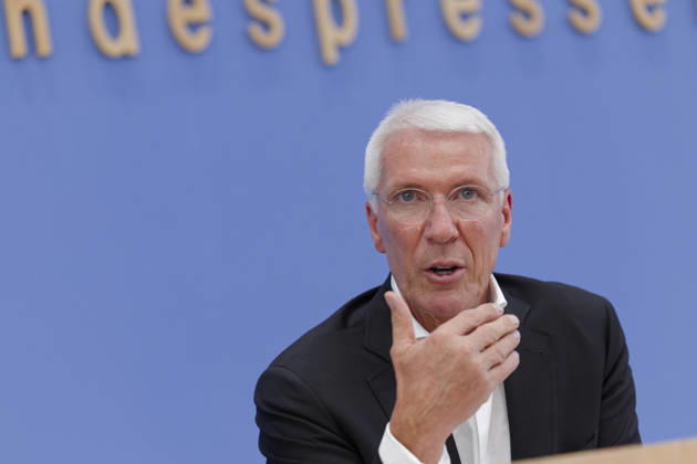 Wirtschaftsschutzstudie 2026 2026-08-26 Deutschland, Berlin Bundespressekonferenz: Dr. Ralf Wintergerst und der Präsident des Bundesamts für Verfassungsschutz (BfV) stellen die Wirtschaftsschutzstudie 2026 vor.