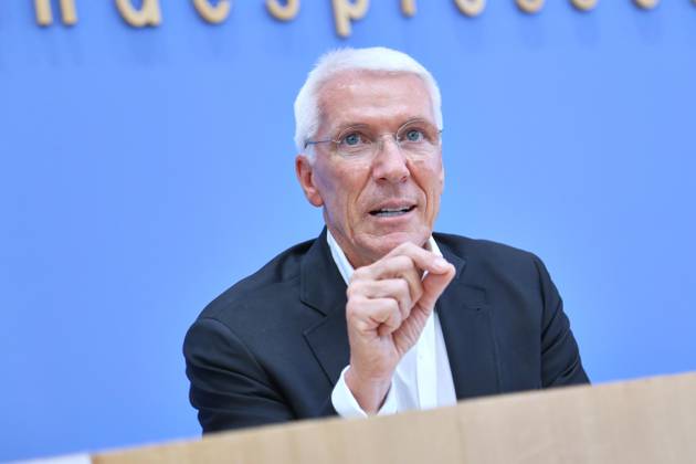 Berlin, Deutschland, 26.08.2026: Bundespressekonferenz: Vorstellung der Wirtschaftsschutzstudie 2026: Ralf Wintergerst, Bitkom-Präsident Copyright: xdtsxNachrichtenagenturx dts_131166