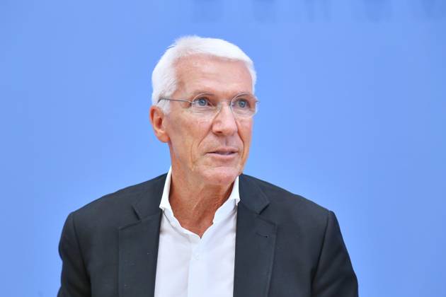 Berlin, Deutschland, 26.08.2026: Bundespressekonferenz: Vorstellung der Wirtschaftsschutzstudie 2026: Ralf Wintergerst, Bitkom-Präsident Copyright: xdtsxNachrichtenagenturx dts_131171