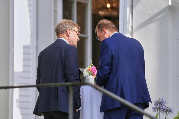 Neuhardenberg, Brandenburg, Deutschland, 26.08.2026: Schloss Neuhardenberg: Kabinettsklausur: Bundesminister des Auswärtigen Johann Wadephul (CDU) und Bundesminister des Innern Alexander Dobrindt (CSU) Copyright: xdtsxNachrichtenagenturx dts_131350