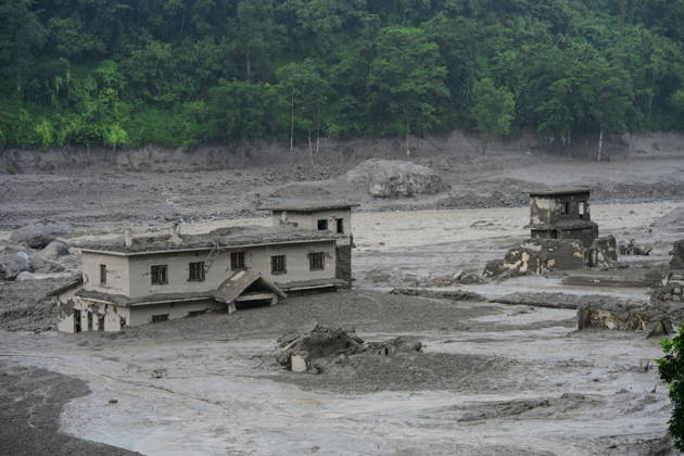 Death toll in Nepal-China border flash floods climbs to 97, dozens missing NUWAKOT, NEPAL - AUGUST 26: An aftermath view of flash flood and mudslides on the Nepal-China border on August 26, 2026 in Nuwakot, Nepal. The death toll from a devastating flash flood on the border climbed to 97 as at least 384 tourists and travelers, as well as soldiers and police, were reported missing. Safal Prakash Shrestha Anadolu Nuwakot Nepal. Editorial use only. Please get in touch for any other usage.  Copyright: x2026xAnadoluxSafalxPrakashxShresthax