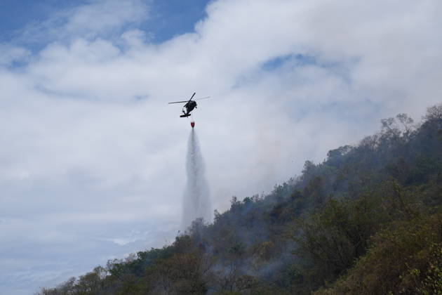 Wildfire in Colombia s Coello COELLO, COLOMBIA - AUGUST 26: Volunteers and firefighters work to contain a wildfire in Coello, Tolima department, Colombia, on August 26, 2026. Several municipalities across Tolima are facing wildfires fueled by dry conditions, high temperatures and strong winds, with emergency crews working to contain the flames and protect rural communities. Juancho Torres Anadolu Coello Colombia. Editorial use only. Please get in touch for any other usage.  Copyright: x2026xAnadoluxJuanchoxTorresx