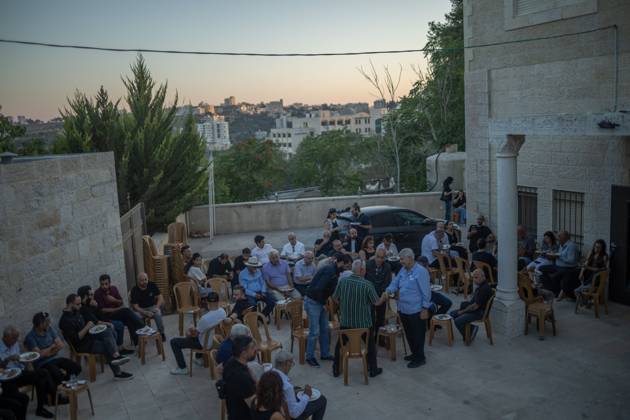 Palestinians bid farewell to artist Sliman Mansour in Birzeit BIRZEIT, WEST BANK, PALESTINE, AUGUST 26, 2026: Palestinians bid farewell to prominent Palestinian artist Sliman Mansour at St. Peter™s Church in Birzeit following his funeral. Mansour was known for paintings depicting Palestinian identity, heritage and everyday life. Birzeit Palestine, State of Copyright: x xRomanxLevinx xJNAxPressx