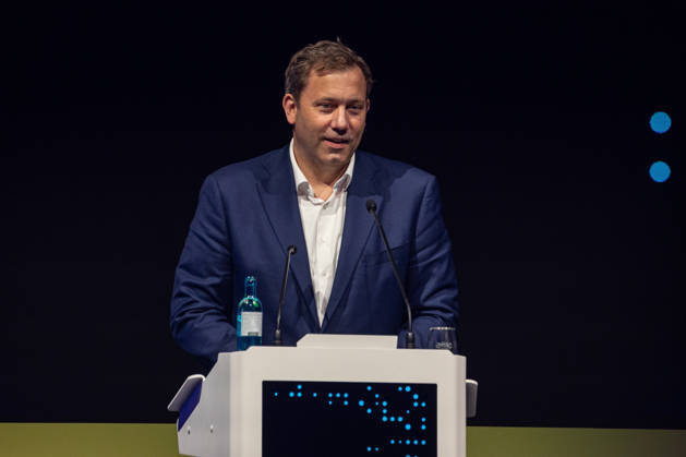 Politische Eröffnung der gamescom 2026 im Confex der Koelnmesse - 26.08.26 Bundesminister der Finanzen und Vizekanzler Lars KLINGBEIL (SPD) - Politische Eröffnungsveranstaltung der gamescom 2026 mit hochrangigen Vertretern aus Bundes-, Landes- und EU-Politik im Confex der Koelnmesse in Köln. Köln Deutz Nordrhein-Westfalen Deutschland Copyright: xMarcxJohnx