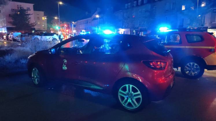 A car plowed into a crowd waiting at a bus stop in front of the Caen train station around 10:30 p.m. on Wednesday, August 26, in Caen. Léopold Picot, Radio France, Maxppp. Léopold Picot, Radio France, Maxppp, August 27, 2026 A car plowed into a crowd waiting at a bus stop in front of the Caen train station around 10:30 p.m. on Wednesday, August 26, in Caen, Caen, France, Aug. 27, 2026 A car deliberately drove into a group of about a dozen pedestrians near the Caen train station in Calvados on Wednesday, August 26, 2026. Two people were killed and nine were injured. An individual of Russian origin drove his vehicle into a group of around ten people on Wednesday, August 26, at approximately 10 p.m., in the area near the train station. The al  Copyright: xRadioxFrance MaxpppxLÃ opoldxPicotx RF20260827851 RF2026082785