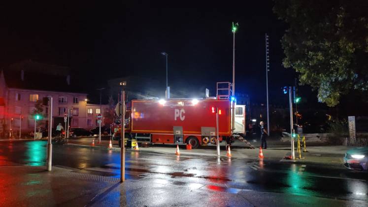 A car plowed into a crowd waiting at a bus stop in front of the Caen train station around 10:30 p.m. on Wednesday, August 26, in Caen. Léopold Picot, Radio France, Maxppp. Léopold Picot, Radio France, Maxppp, August 27, 2026 A car plowed into a crowd waiting at a bus stop in front of the Caen train station around 10:30 p.m. on Wednesday, August 26, in Caen, Caen, France, Aug. 27, 2026 A car deliberately drove into a group of about a dozen pedestrians near the Caen train station in Calvados on Wednesday, August 26, 2026. Two people were killed and nine were injured. An individual of Russian origin drove his vehicle into a group of around ten people on Wednesday, August 26, at approximately 10 p.m., in the area near the train station. The al  Copyright: xRadioxFrance MaxpppxLÃ opoldxPicotx RF20260827852 RF20260827_2