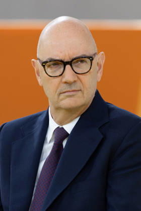 Second day of La REF 2026 meeting - Paris French Minister of the Economy, Finance and Industrial, Energy and Digital Sovereignty Roland Lescure during the La REF 2026 meeting of French entrepreneurs, organised by the MEDEF, France s main employers federation, at the Roland-Garros venue in Paris on August 27, 2026. Photo by Raphael Lafargue ABACAPRESS.COM Paris France Copyright: xLafarguexRaphael ABACAx
