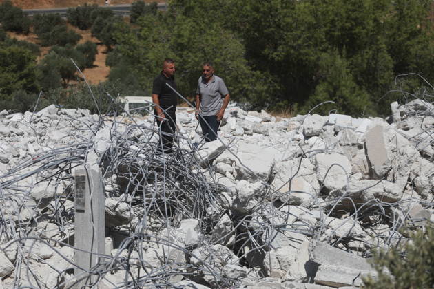 Palestinians Inspect Home Demolished by Israeli Troops near Dura Palestinians inspect the rubble of a house under construction demolished by Israeli troops in Karma village, south of the West Bank city of Dura, on August 27, 2026. Local sources said the approximately 300-square-meter house, owned by Hussein Abu Sheikha, had received a demolition notice several months earlier. Photo by Mamoun Wazwaz apaimages Hebron West Bank Palestinian Territory 270826_Hebron_MW_00(11) Copyright: xapaimagesxMamounxWazwazx xapaimagesx