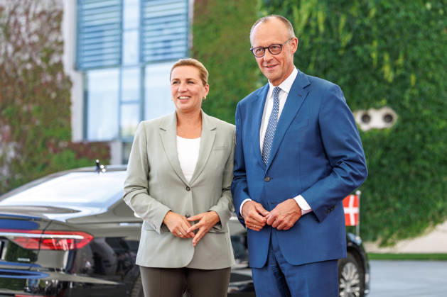 BK Merz begruesst Ministerpraesidentin Mette Frederiksen (Daenemark) Bundeskanzler Friedrich Merz (CDU) begruesst Ministerpraesidentin Mette Frederiksen (Daenemark), im Bundeskanzleramt in Berlin am 27.08.2026. Berlin Berlin Deutschland Bundeskanzleramt