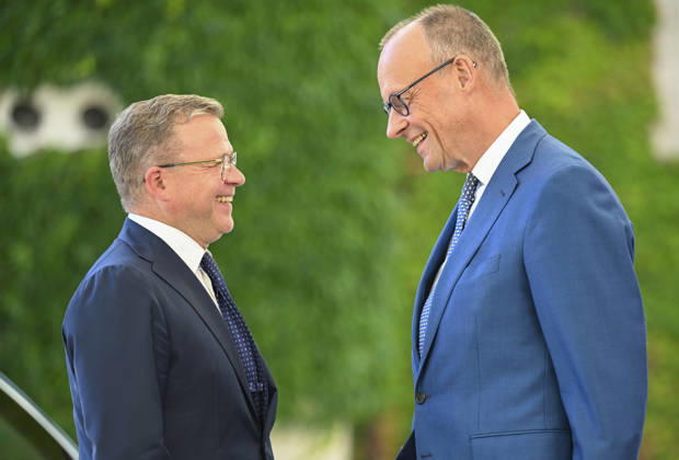 German Chancellor Merz meets leaders of Austria, Denmark and Finland in Berlin BERLIN, GERMANY - AUGUST 27: German Chancellor Friedrich Merz (R) welcomes Finnish Prime Minister Petteri Orpo (L) at the Chancellery as Merz meets with the leaders of Austria, Denmark and Finland in Berlin, Germany, on August 27, 2026. Halil Sagirkaya Anadolu Berlin Germany. Editorial use only. Please get in touch for any other usage.  Copyright: x2026xAnadoluxHalilxSagirkayax